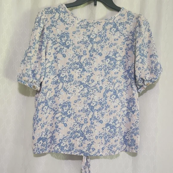 Angels Blue and White Tie Front Short Sleeve Blouse - Picture 6 of 13